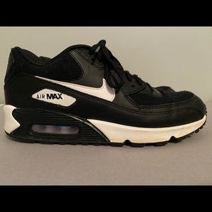 Black nike air max 90 size 9